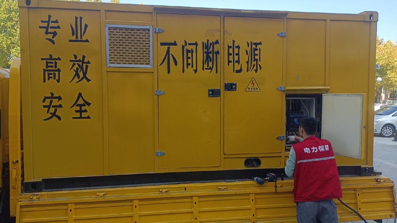 旺苍柴油发电机组和UPS电源配合使用时，如何避免切换过程中的电力中断？